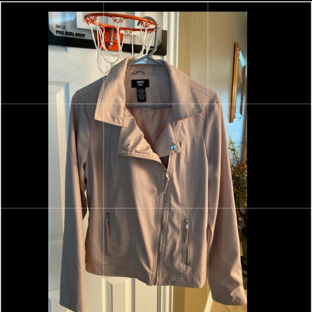 Leather beige women jacket, new without tag, size L